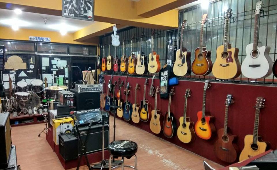 guitar store in kathmandu